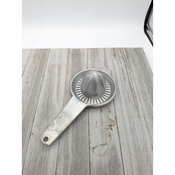 Vintage Foley #1 Hand Held Juicer Reamer Metal aluminum 8 1/4" - Picture 1 of 7